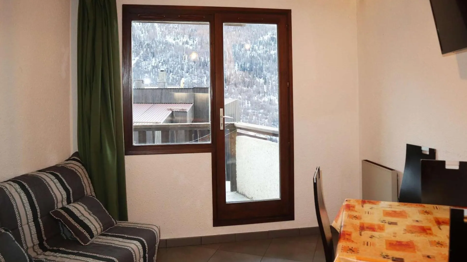 Studio 6 Pers Au Coeur Des Orres 1650 - Ski, Commerces, Balcon Sud, Casier A Skis - Fr-1-322-594 레오레스